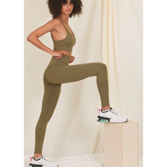 Olive Green 2 piece Workout Set with Athletic Cami Top and Leggings - XL - Picture 1 of 9